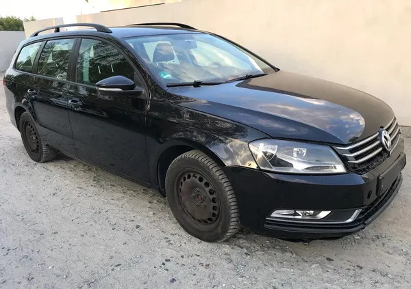 Volkswagen Passat cena 17500 przebieg: 92007, rok produkcji 2011 z Kalisz małe 121